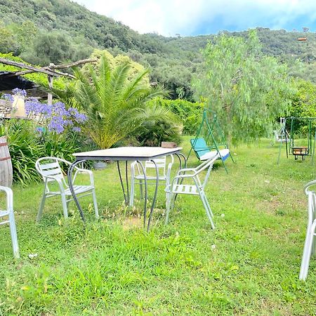 Agriturismo Barilaro ฟีนาเลลีกูเร ภายนอก รูปภาพ
