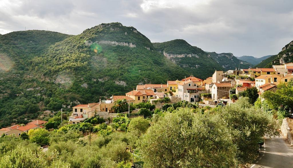 Agriturismo Barilaro ฟีนาเลลีกูเร ภายนอก รูปภาพ